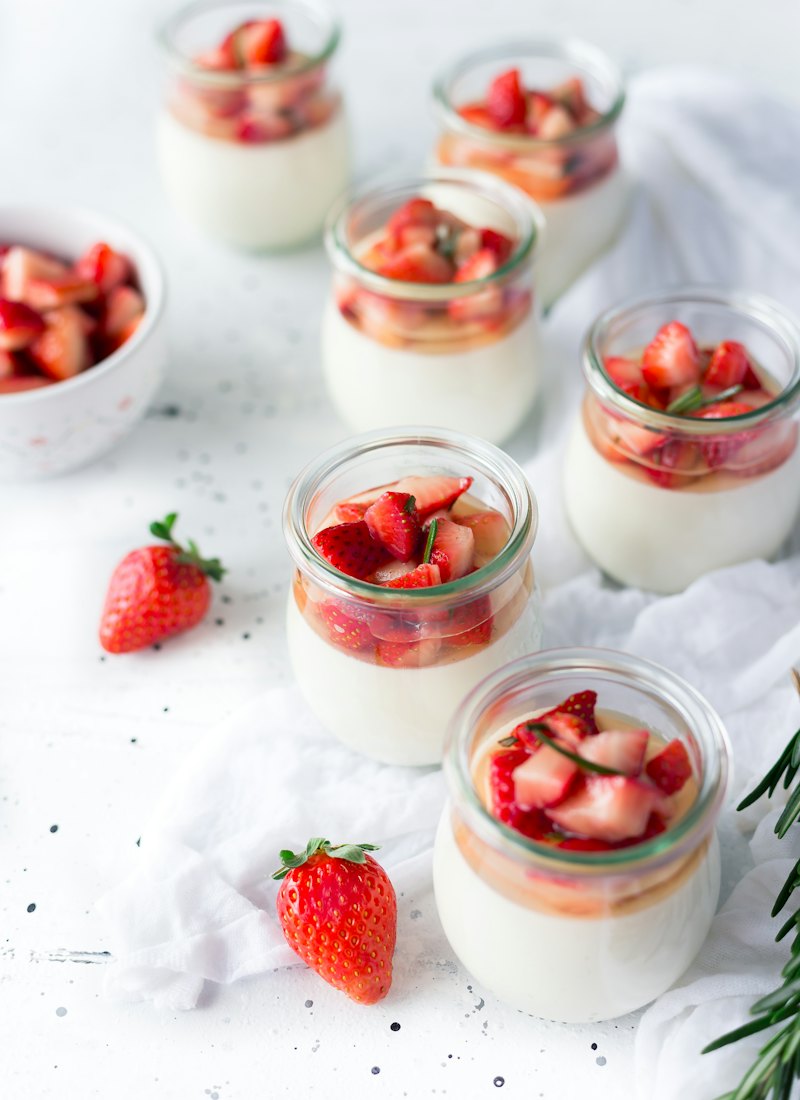 Strawberry panna cotta